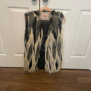Gianni Bini Black and Cream Faux Fur Vest